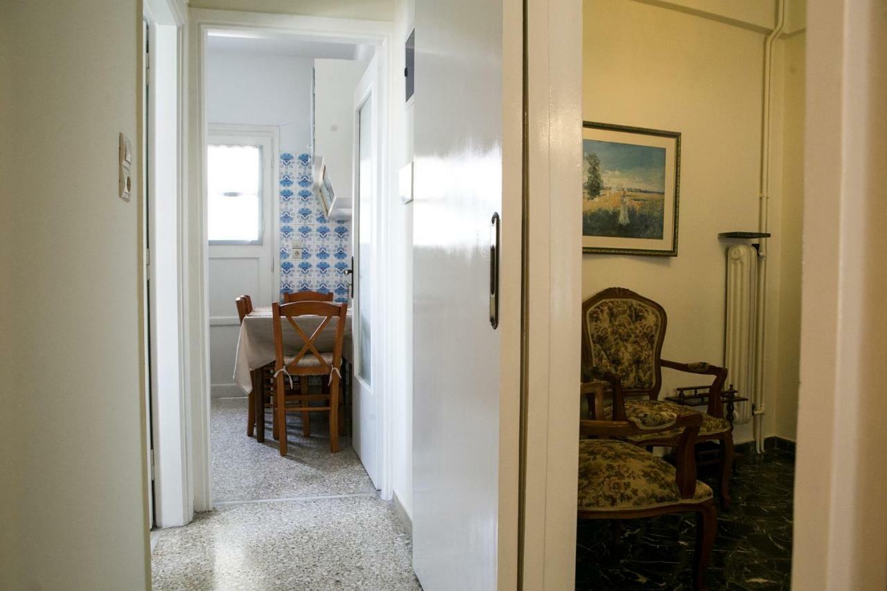 Best House, Larisis Metro, Athens Luaran gambar